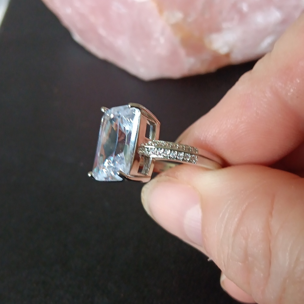 Elegant Silver & Cz Size 8 Ring - Picture 3 of 4